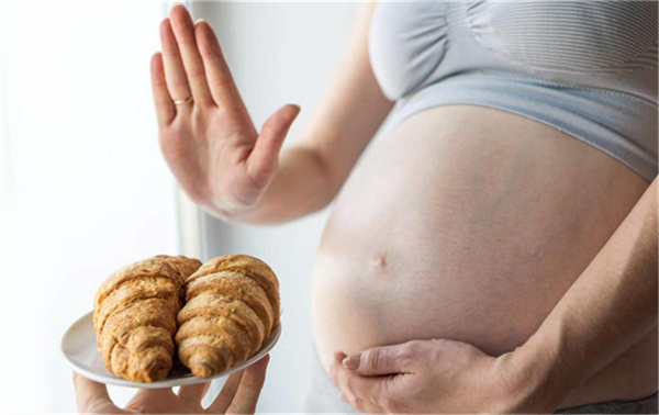 孕期远离这3种食物，再喜欢吃孕妈也要克制！(图1)