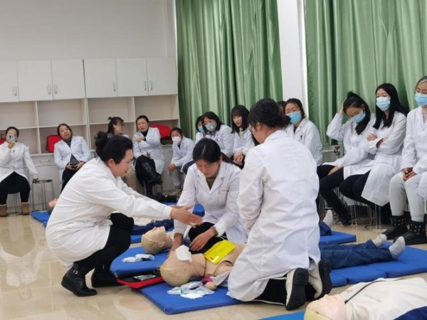 北京护工培训实操课太少，全是理论坑死人(图1)